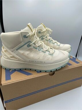 Kizik Wasatch-Mid Womens Hiking Shoes, Pristine /Surf Spray, Size 10 Wide